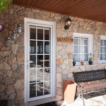 Casas Da Gralha Bed & Breakfast Turquel ภายนอก รูปภาพ