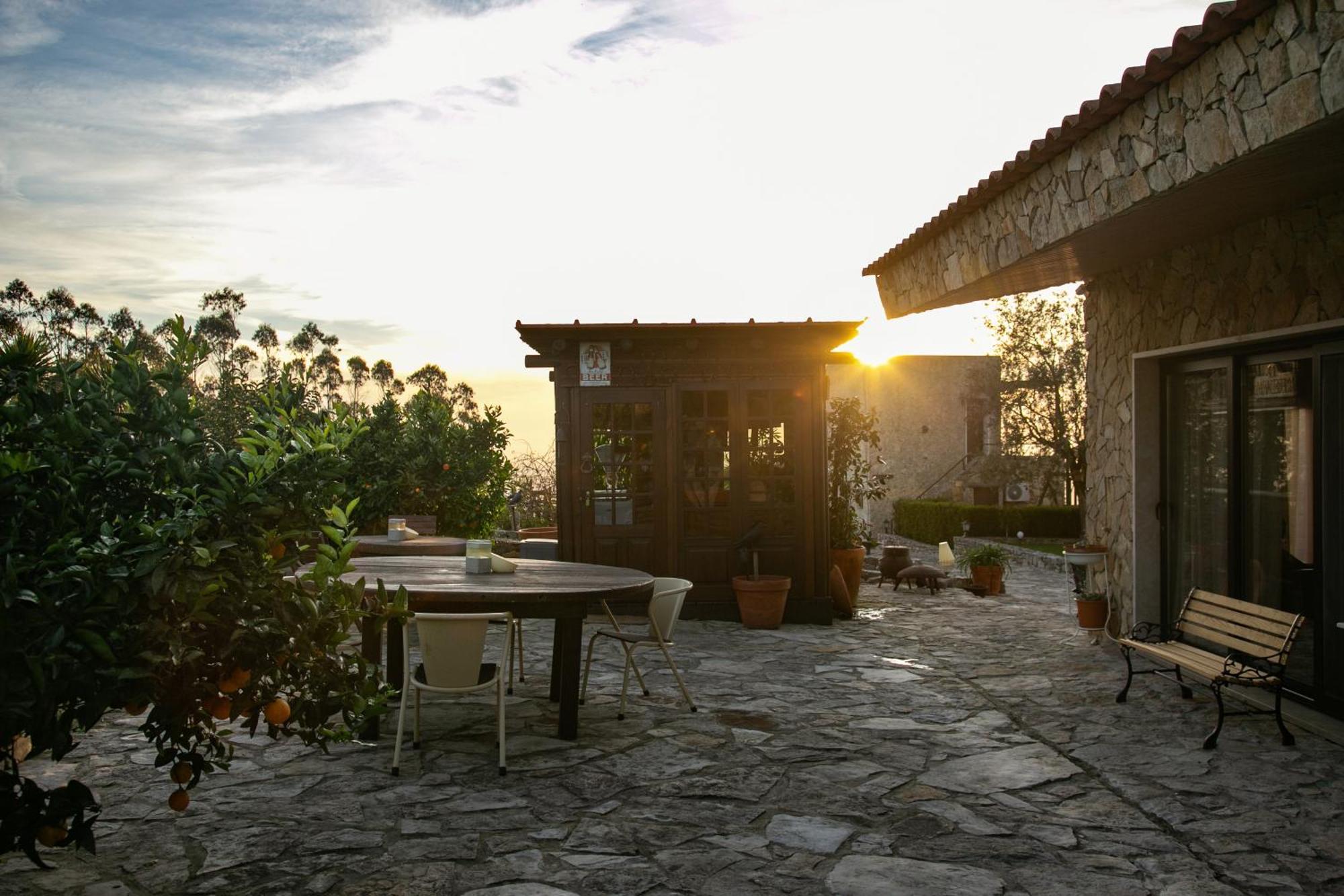Casas Da Gralha Bed & Breakfast Turquel ภายนอก รูปภาพ