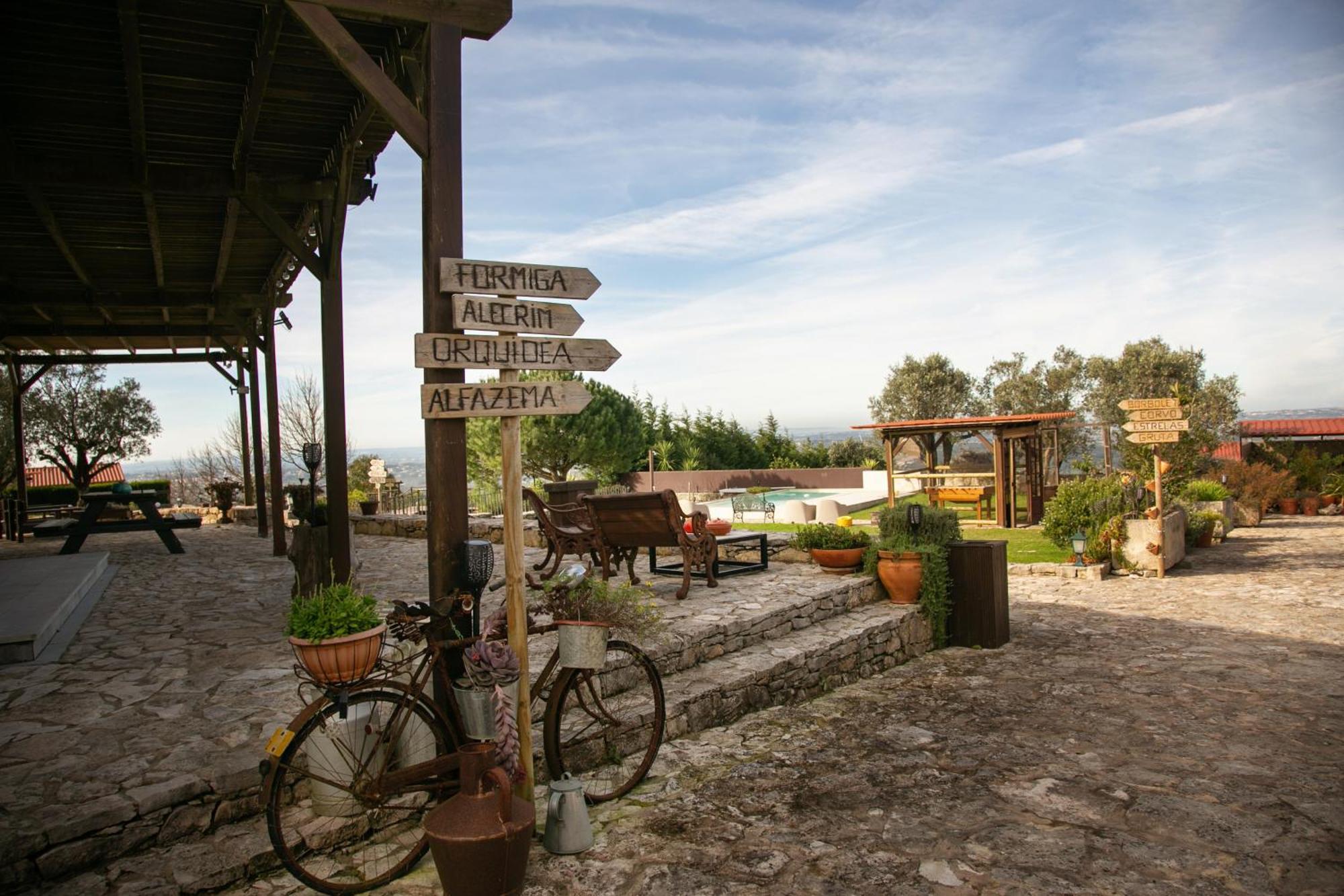 Casas Da Gralha Bed & Breakfast Turquel ภายนอก รูปภาพ